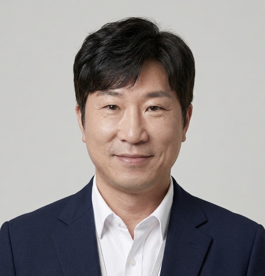 Recent Trends in Semiconductor Device Technology and the Role of AFM